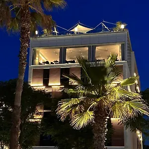 Lungomare Отель