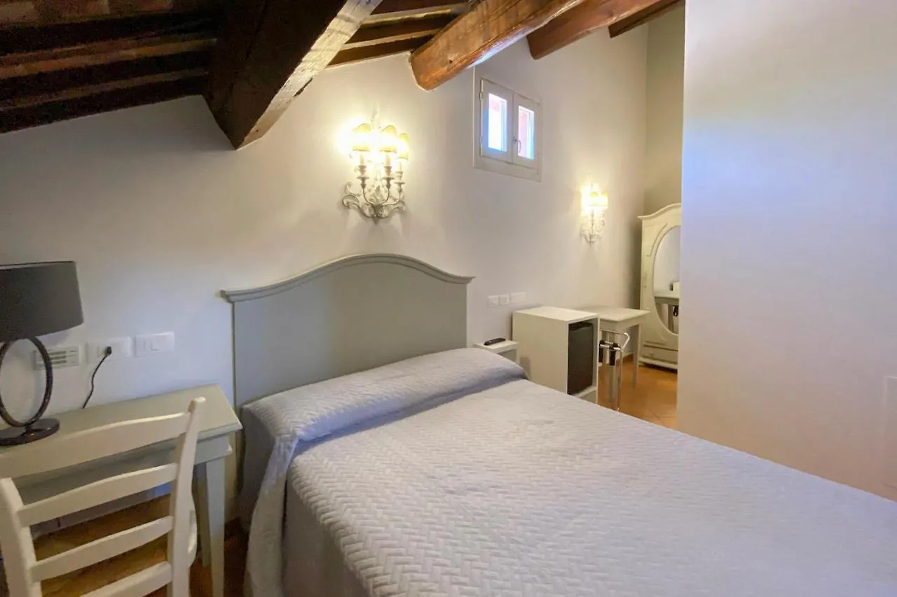 Princess Art Hotel Ferrara 4*,  Italien